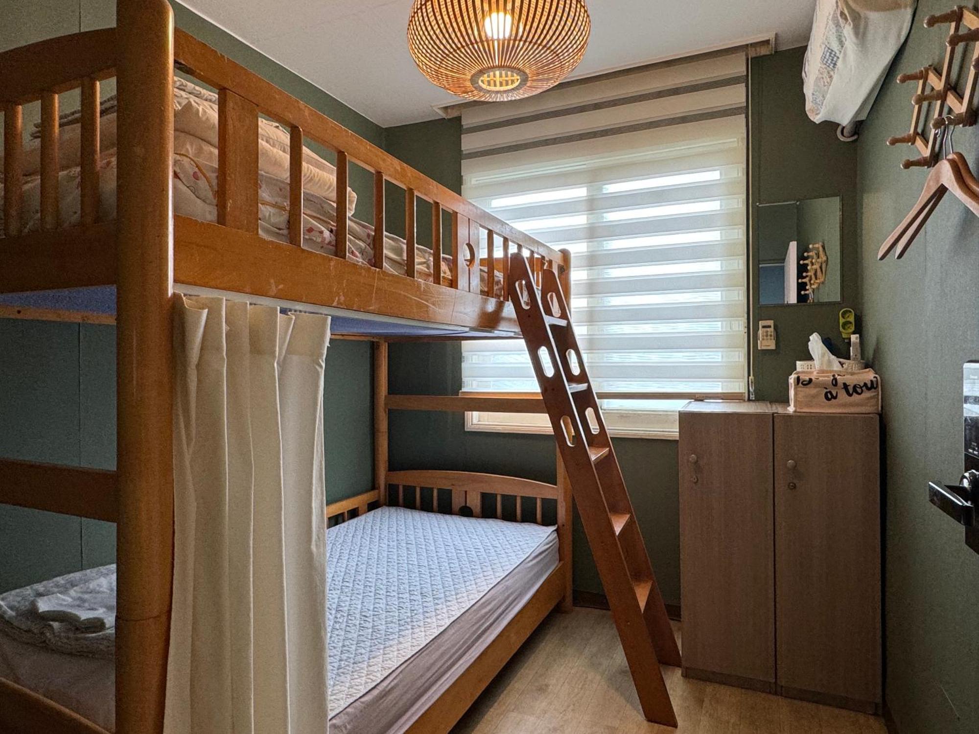 Greenday Guesthouse Чеджудо Экстерьер фото