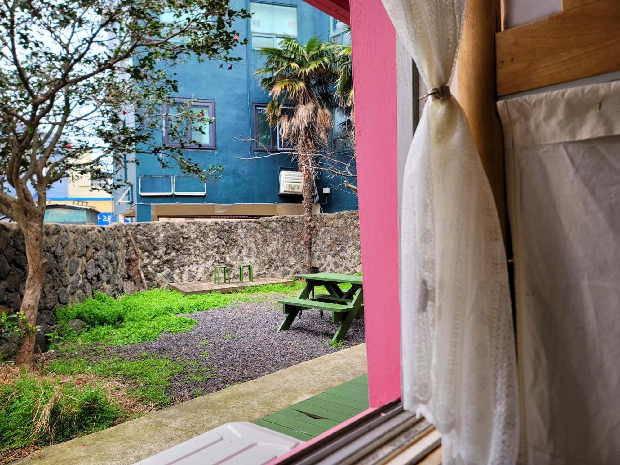 Greenday Guesthouse Чеджудо Экстерьер фото