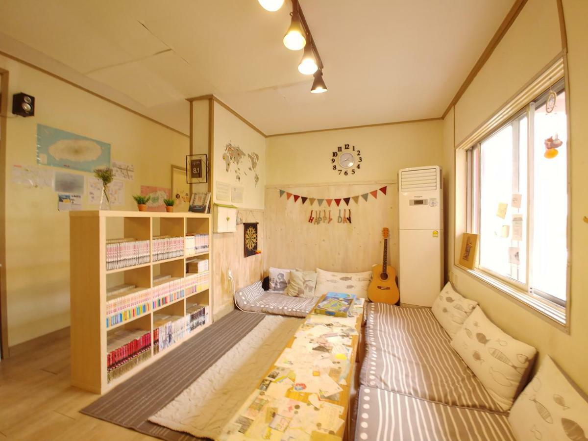 Greenday Guesthouse Чеджудо Экстерьер фото